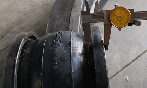 怎樣延長耐油橡膠接頭的使用壽命 耐油橡膠接頭的使用壽命